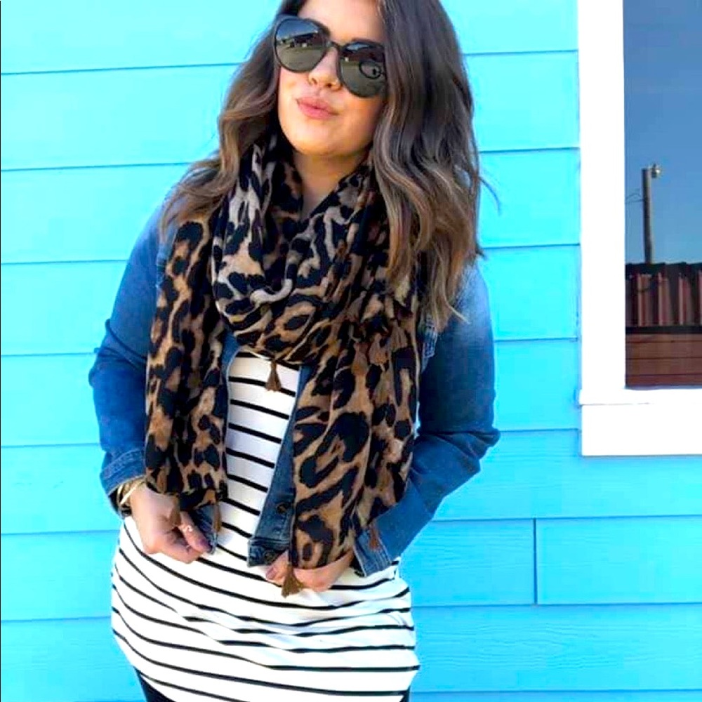 Leopard Oversized Tassle Scarf